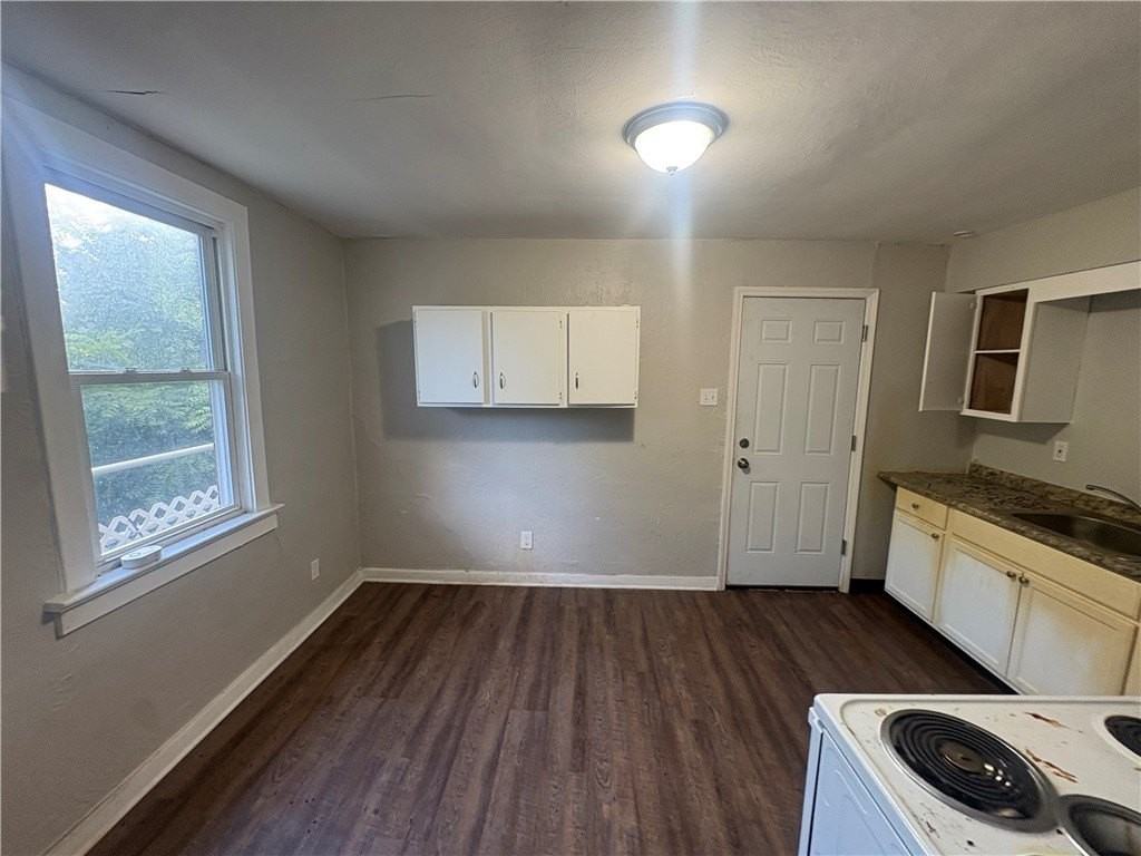 726 Large Ave #D - Photo 7 of 10