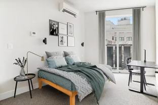 Private Bedroom in 4 Bedroom/1 Bathroom Home - Photo 1 of 1