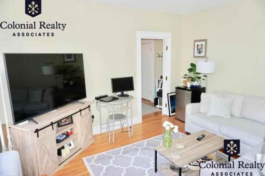 376 Chestnut Hill Ave - Photo 7 of 10