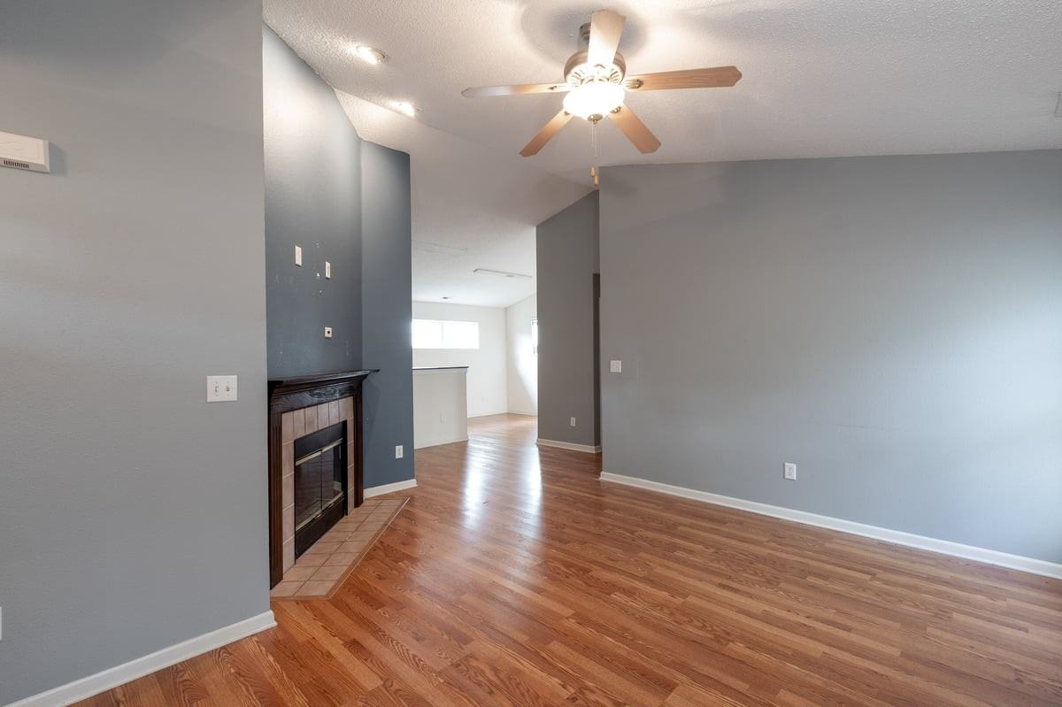 11968 Locus Ln - Photo 6 of 28