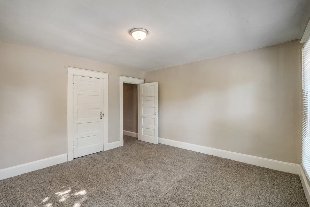 1312 N Dearborn St - Photo 7 of 23