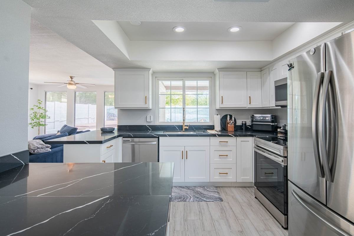 10615 N 63rd Dr - Photo 6 of 50