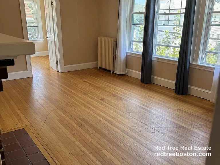 315 Foster St #2 - Photo 5 of 7