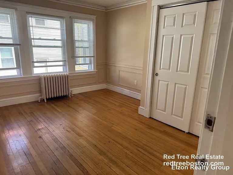 315 Foster St #2 - Photo 6 of 7