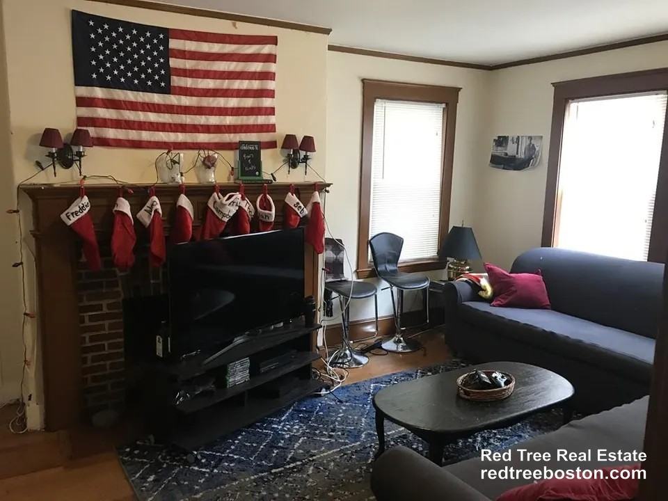 46 Radnor Rd #2 - Photo 4 of 10
