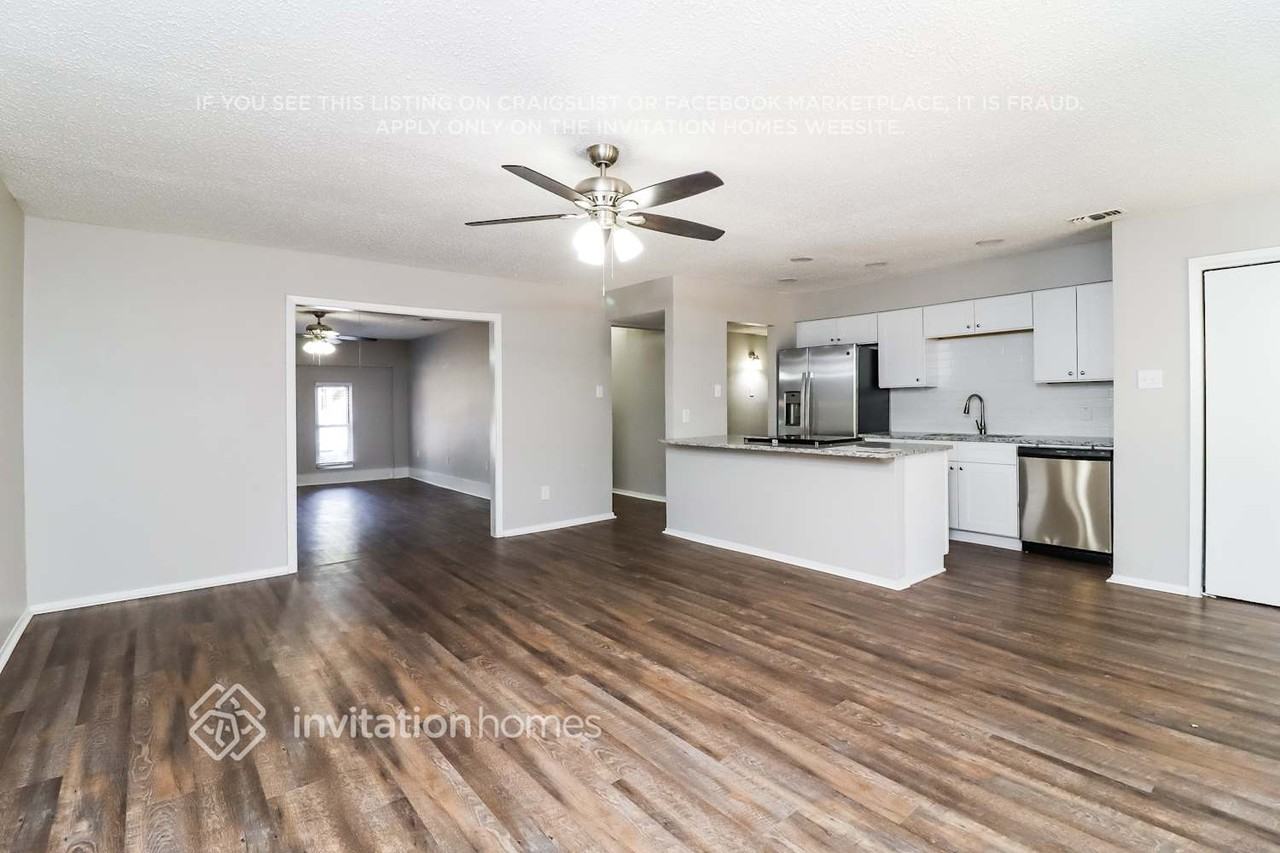2212 W Oakdale Rd - Photo 5 of 16