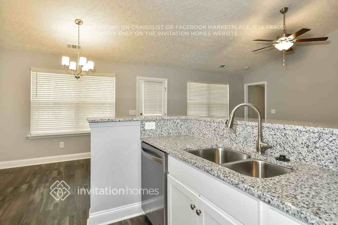 771 Cedar Ln - Photo 5 of 16