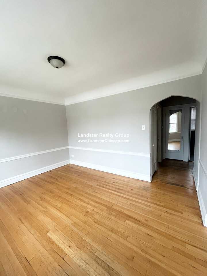 2905 N Kilbourn Ave #1 - Photo 5 of 18