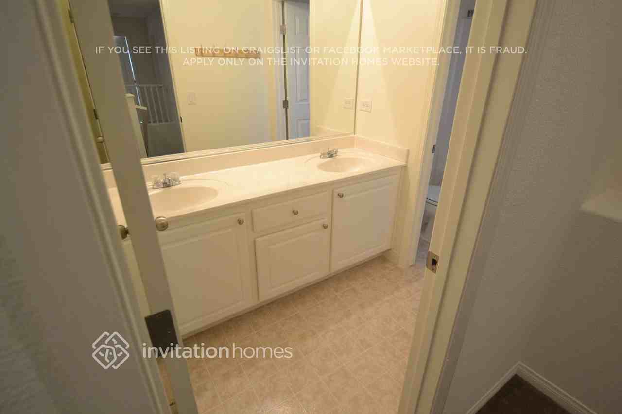 408 Prairie Moon Ave - Photo 5 of 9