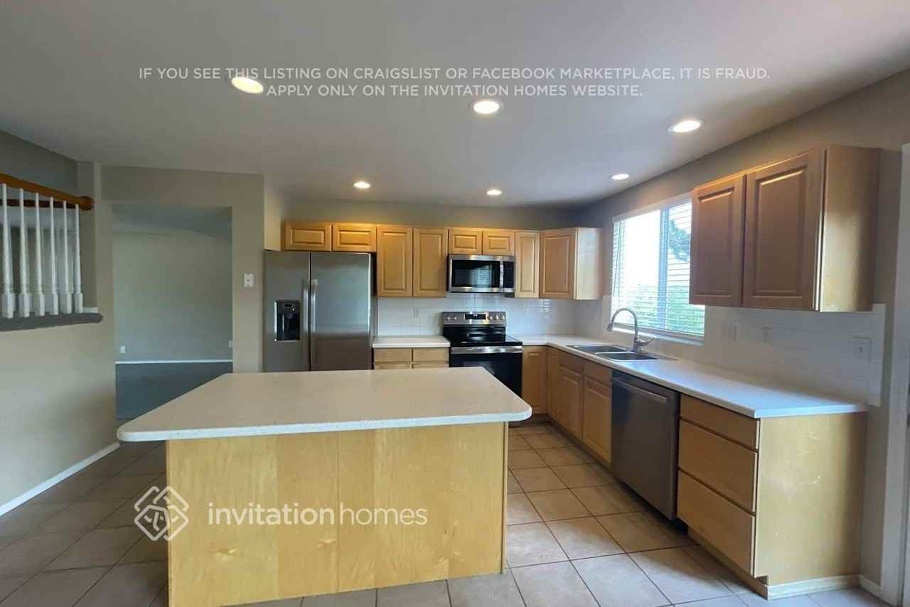 3710 Cottage Dr - Photo 3 of 18
