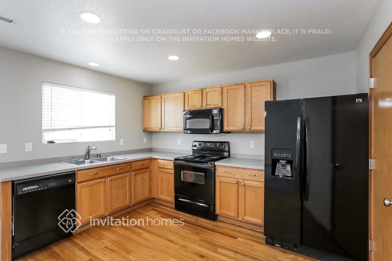1320 Bluebird St - Photo 5 of 18
