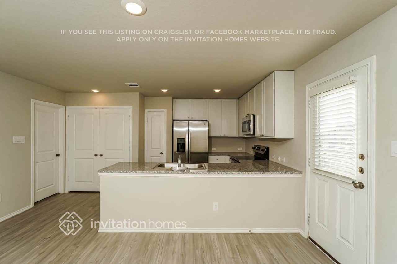 167 Pasadena Pl - Photo 6 of 17