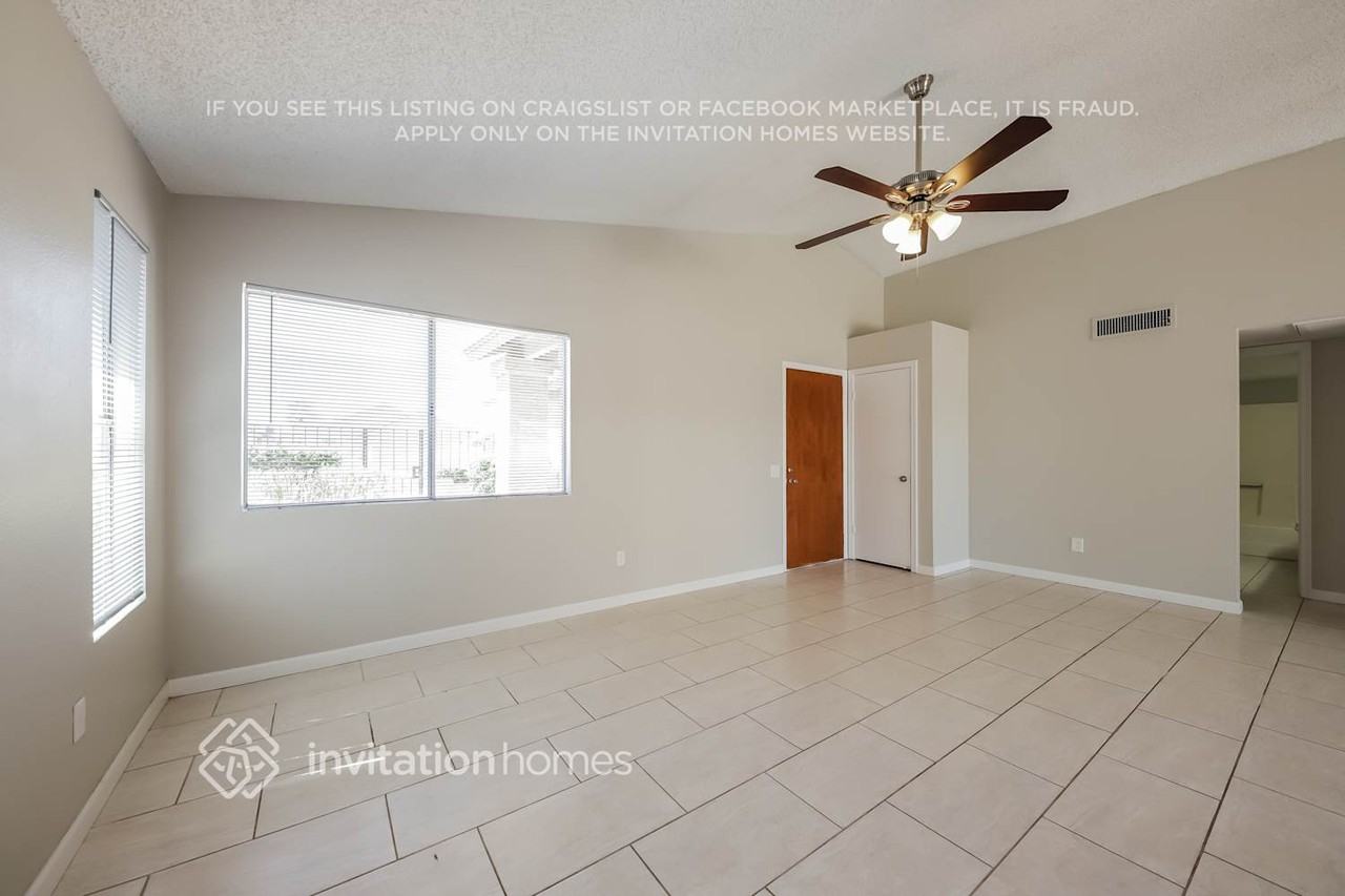 6956 W Northview Ave - Photo 3 of 16