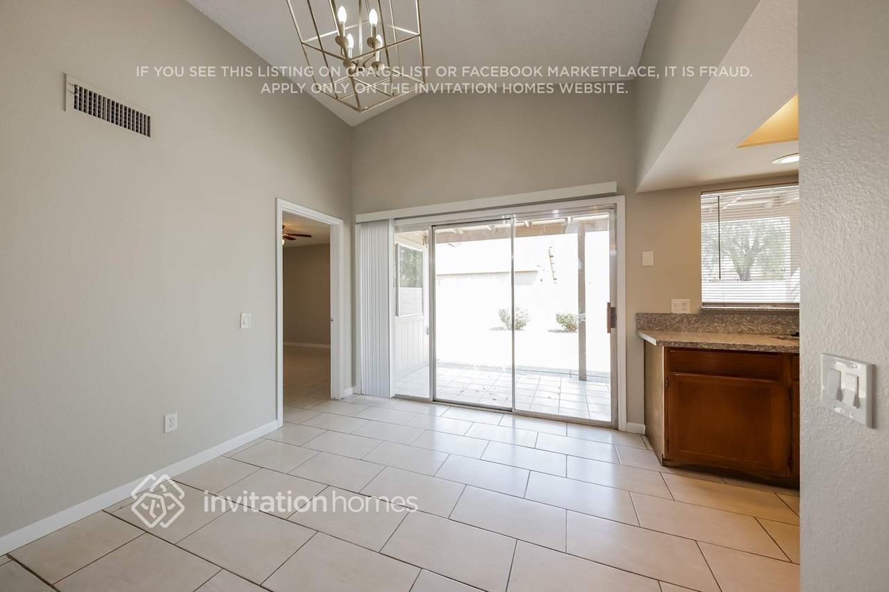 6956 W Northview Ave - Photo 6 of 16