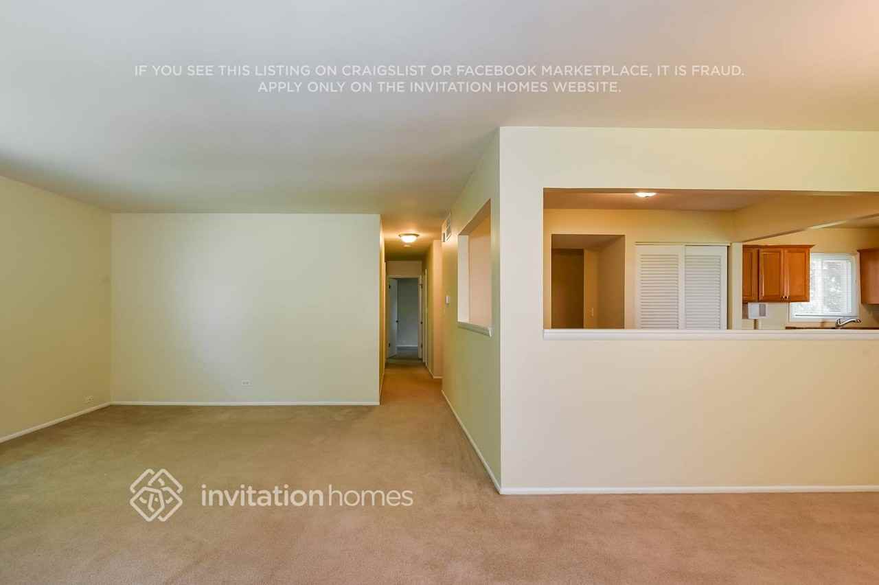 1571 Birch Ave - Photo 3 of 20