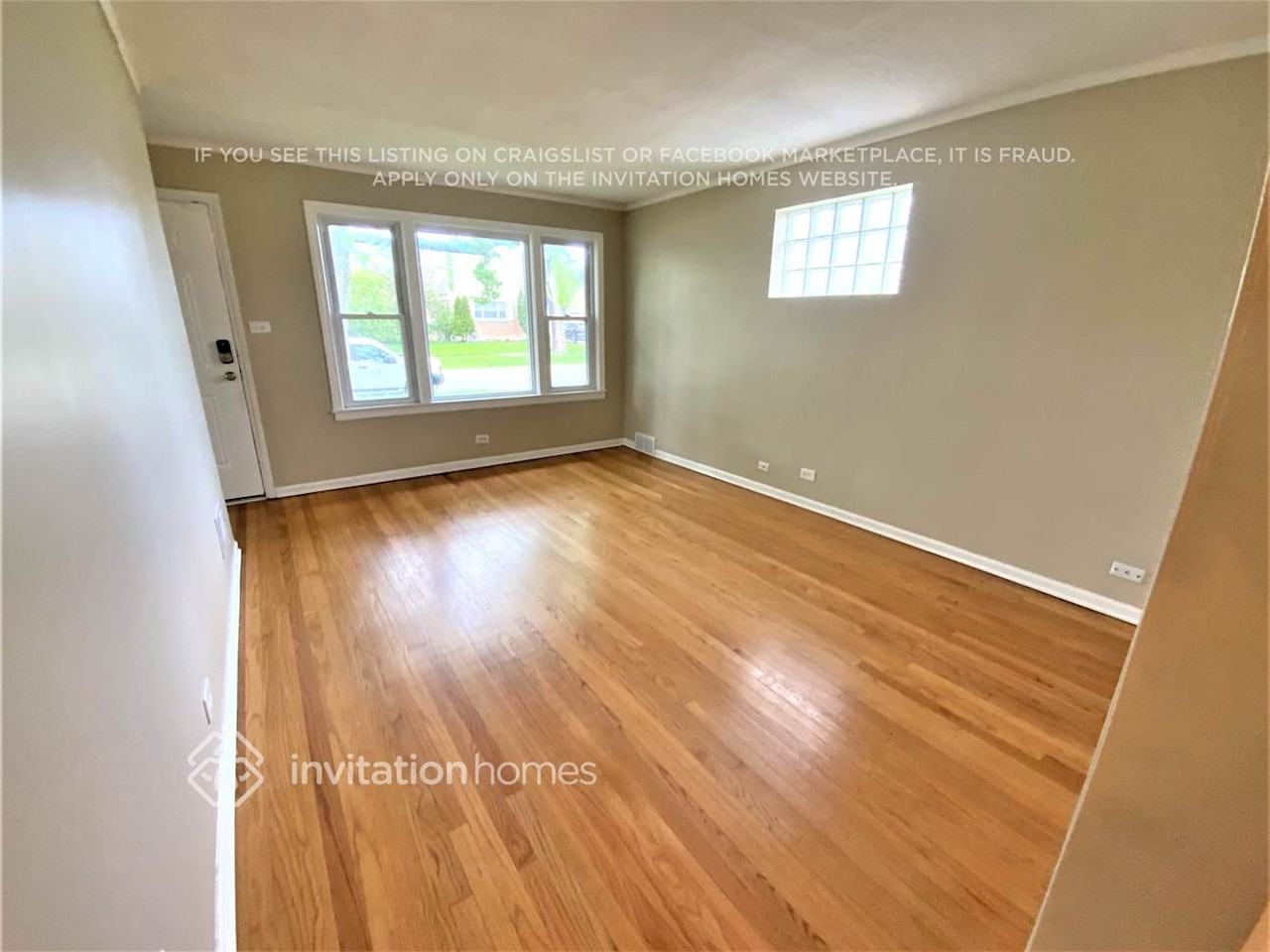 1459 Heidorn Ave - Photo 2 of 11
