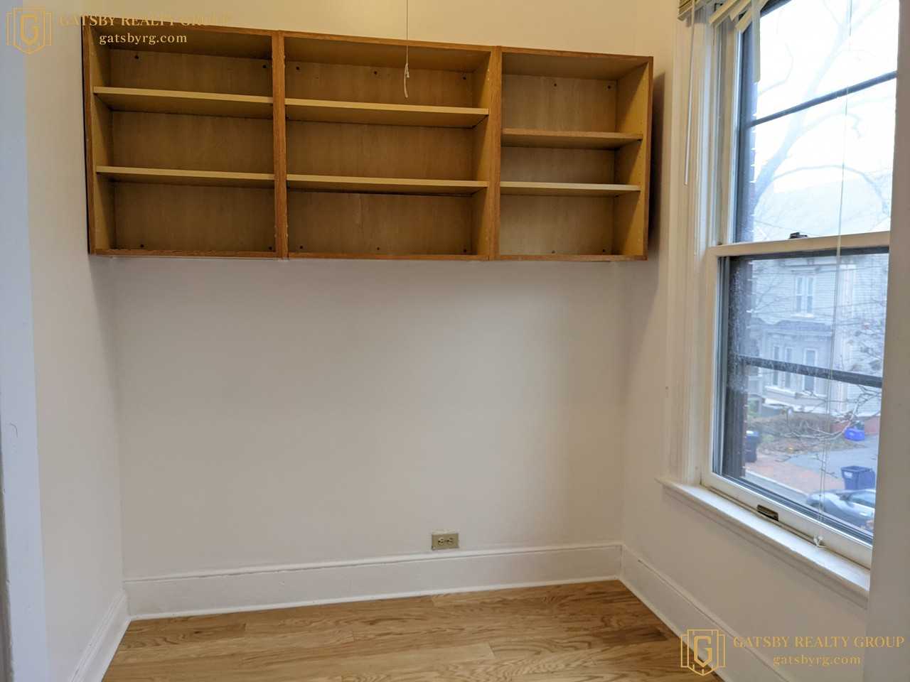 51 Dana St #2 - Photo 5 of 10