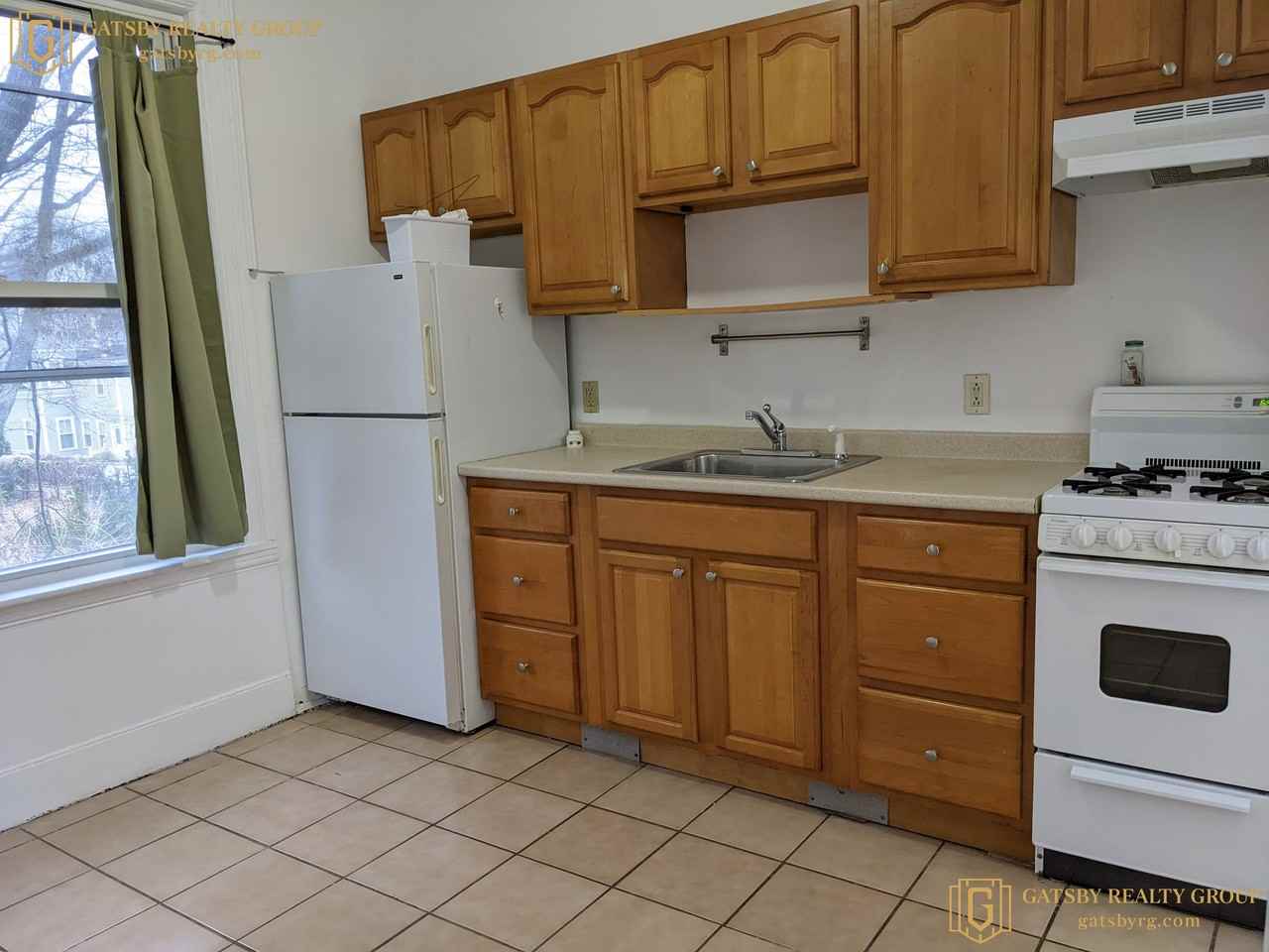 51 Dana St #2 - Photo 6 of 10