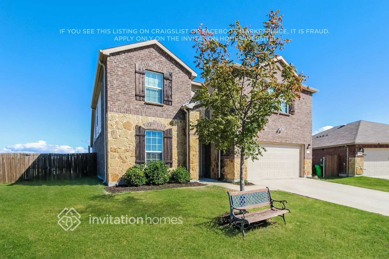 3137 Walker Creek Dr - Photo 2 of 16