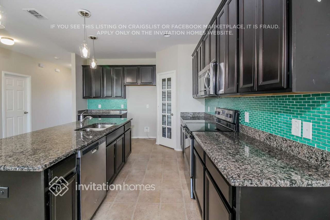 3137 Walker Creek Dr - Photo 6 of 16
