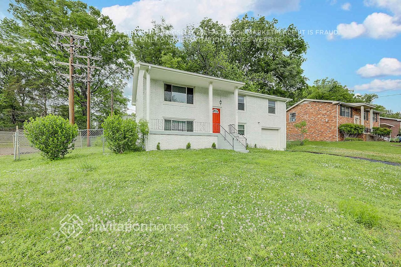 631 Truxton Ct - Photo 2 of 22