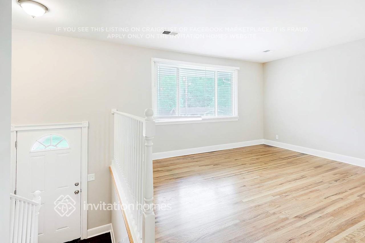 631 Truxton Ct - Photo 3 of 22