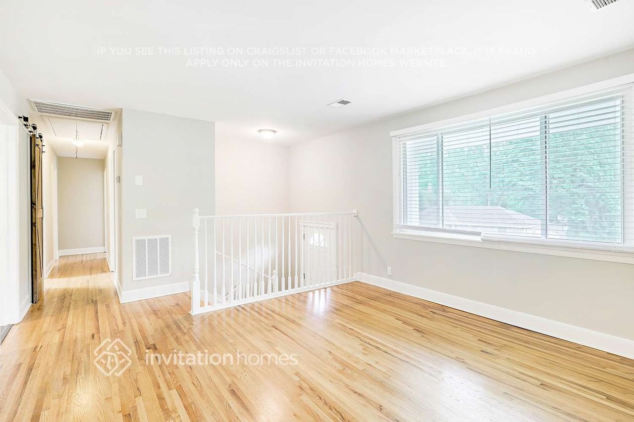 631 Truxton Ct - Photo 4 of 22
