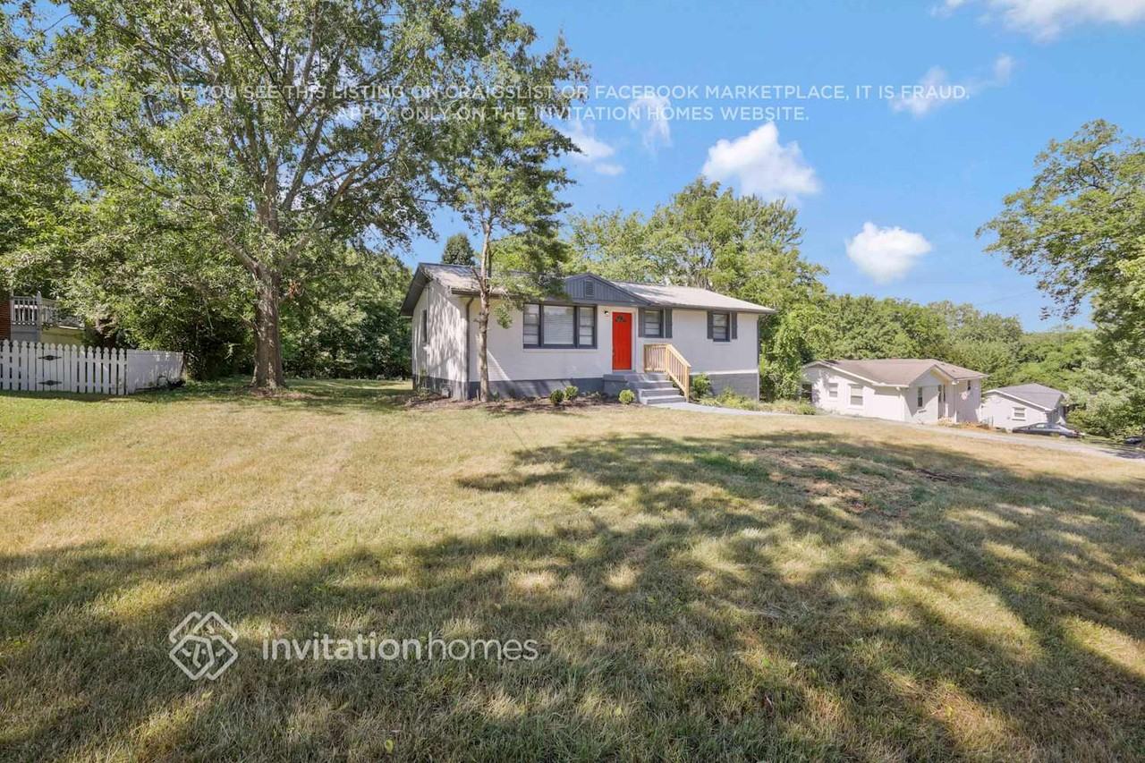 118 Robinhood Cir