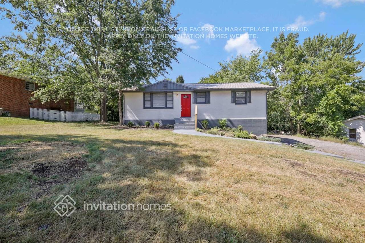 118 Robinhood Cir - Photo 2 of 27