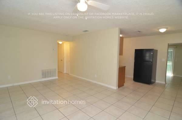 912 Skyview Dr - Photo 2 of 12