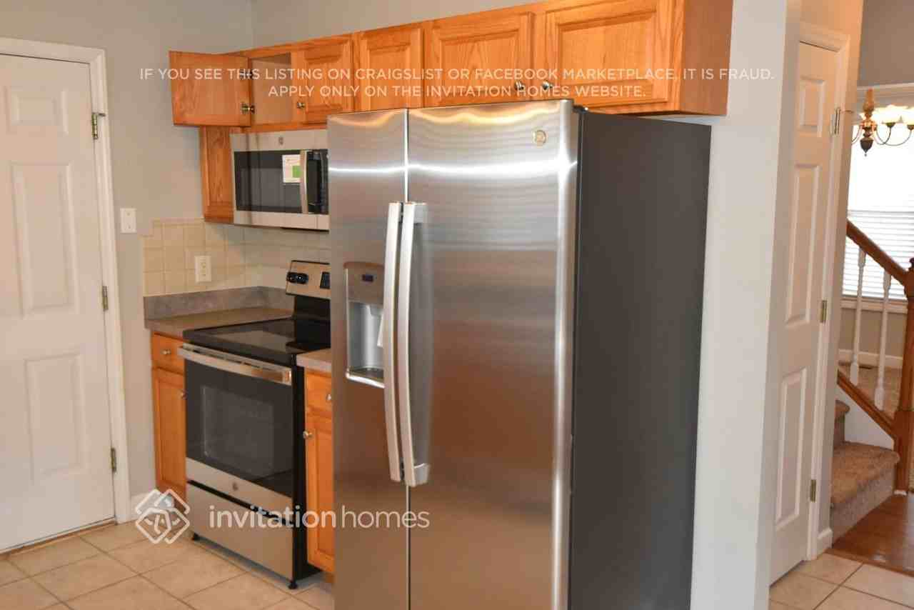176 Smithwood Dr - Photo 5 of 15