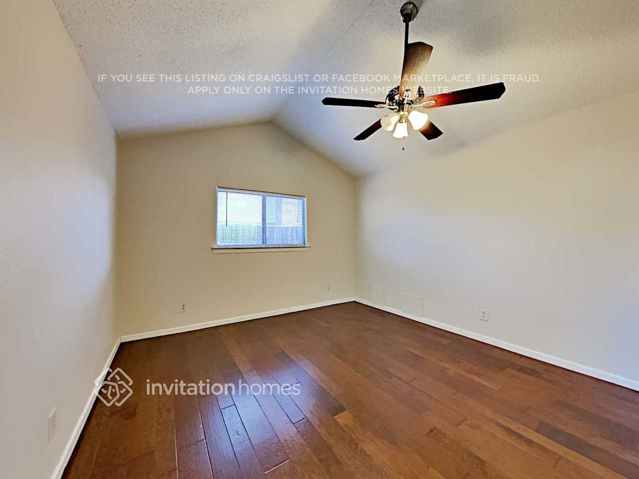 860 Bitternut Dr - Photo 7 of 18