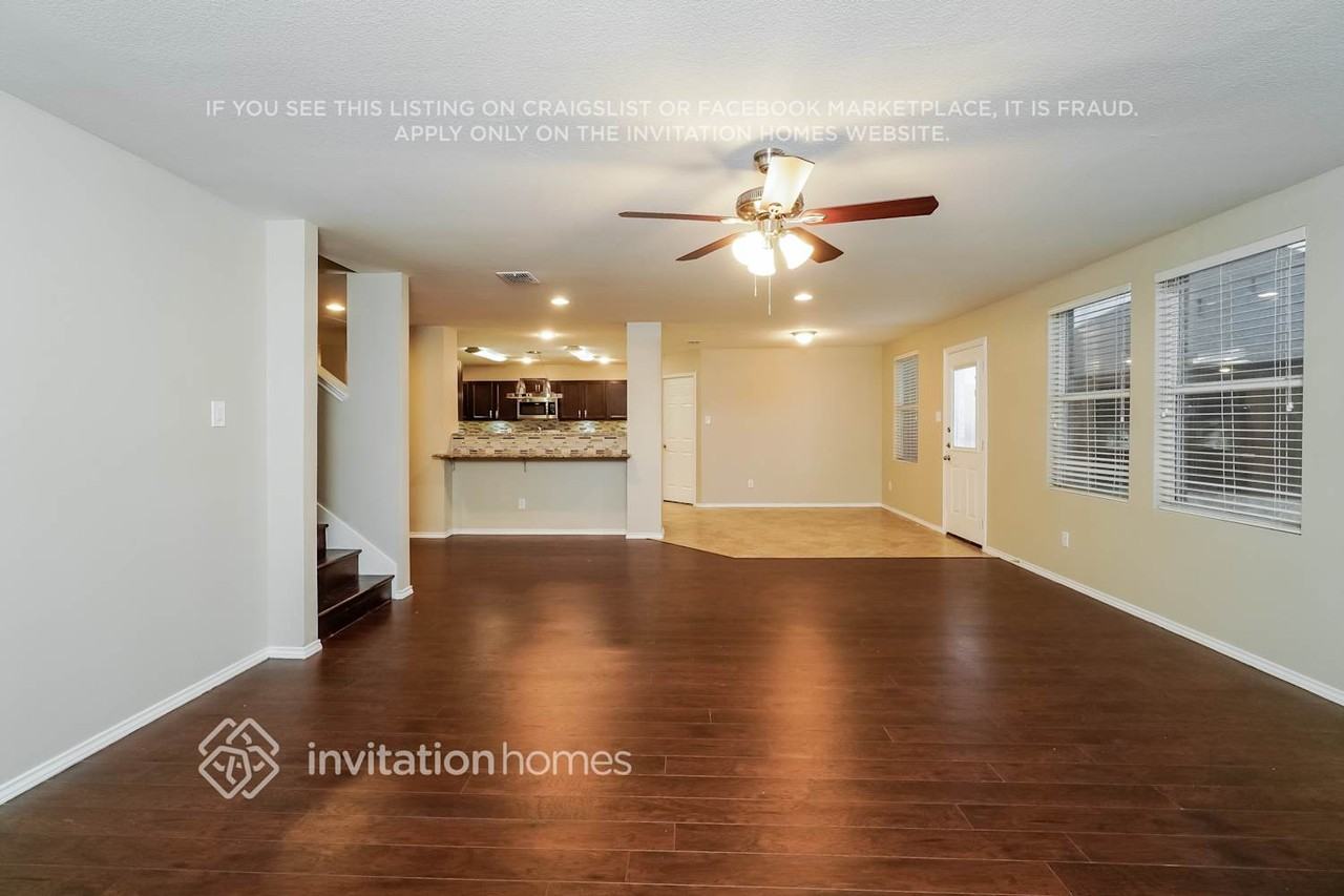 8000 Stowe Springs Ln - Photo 6 of 20
