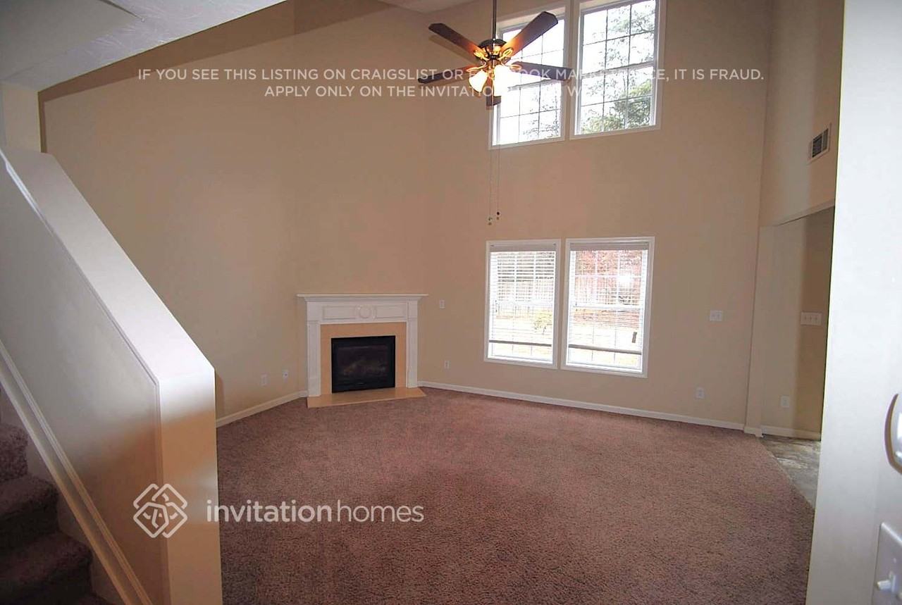 1221 Pine Acre Dr - Photo 2 of 11
