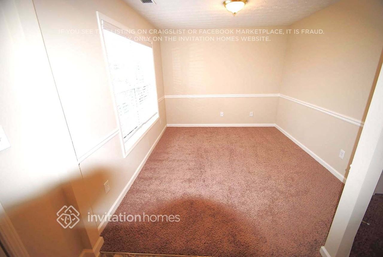 1221 Pine Acre Dr - Photo 5 of 11