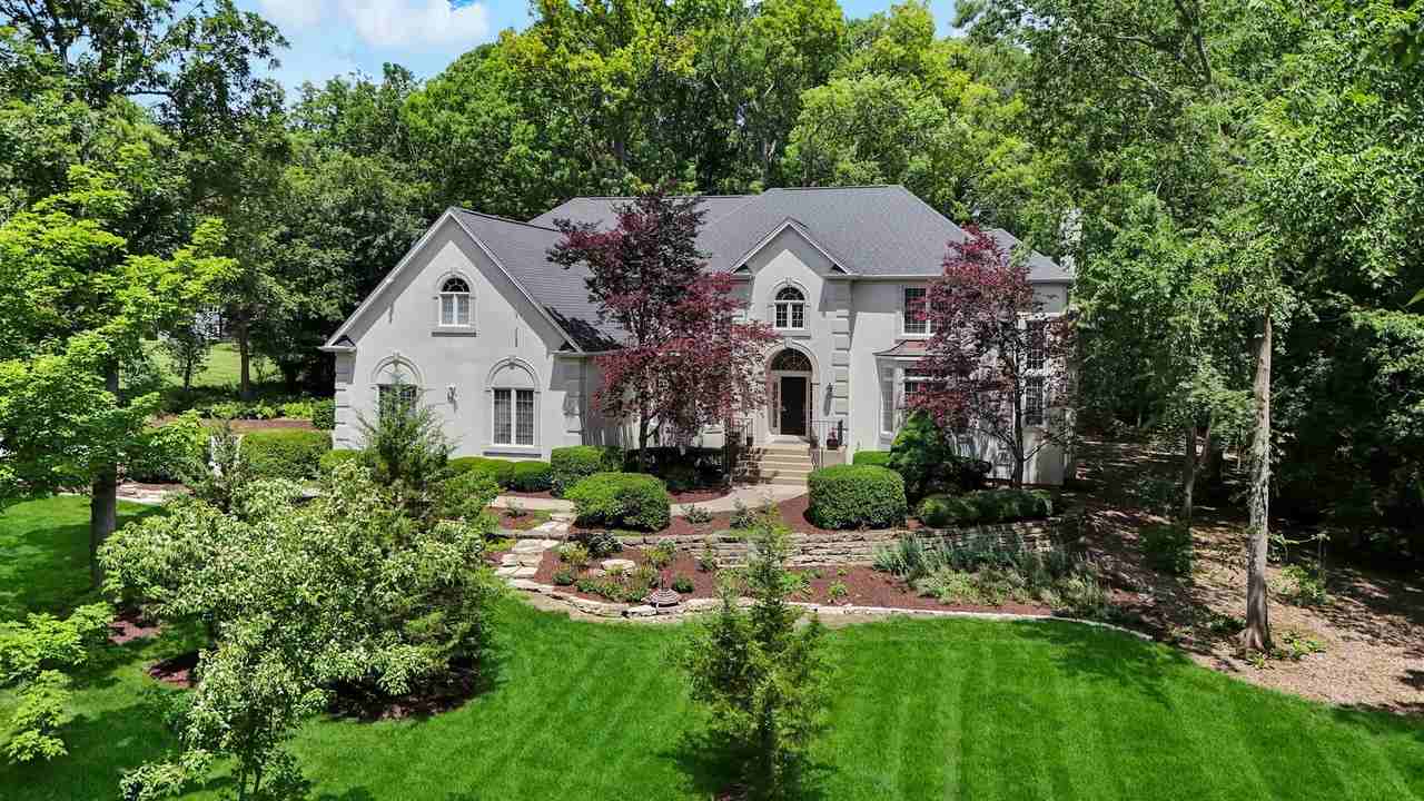 36W244 Fieldcrest Dr - Photo 3 of 47