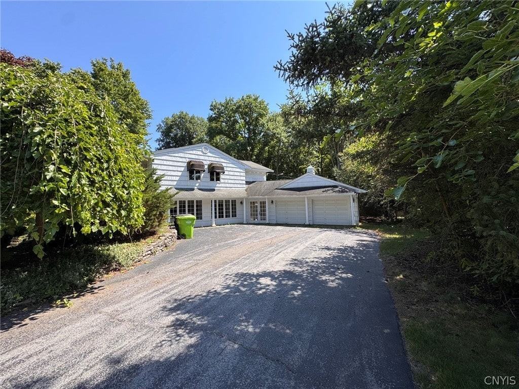 112 Old Farm Rd - Photo 3 of 32