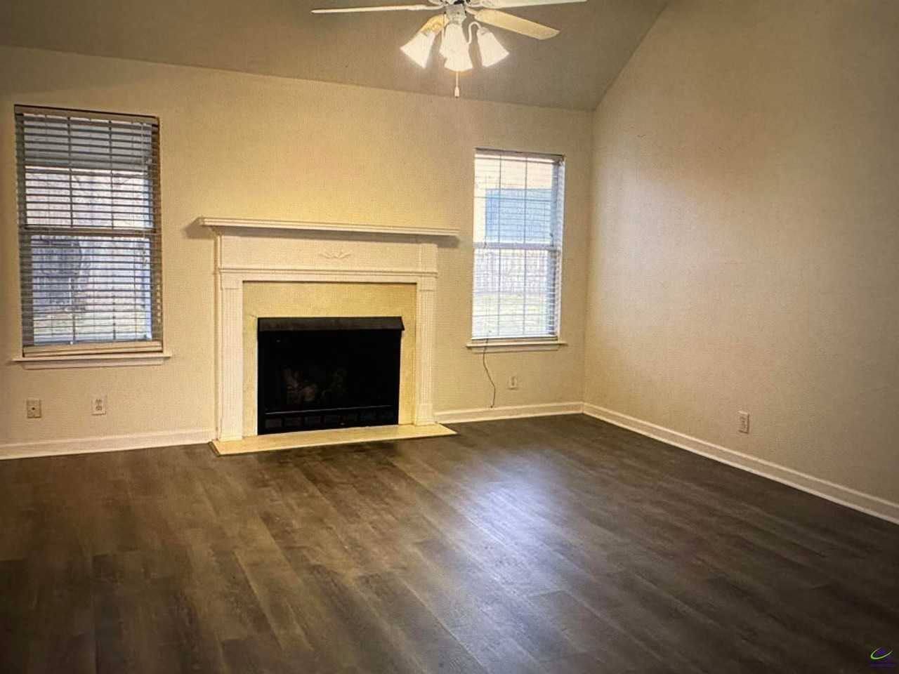 103 Prower Pl - Photo 2 of 11