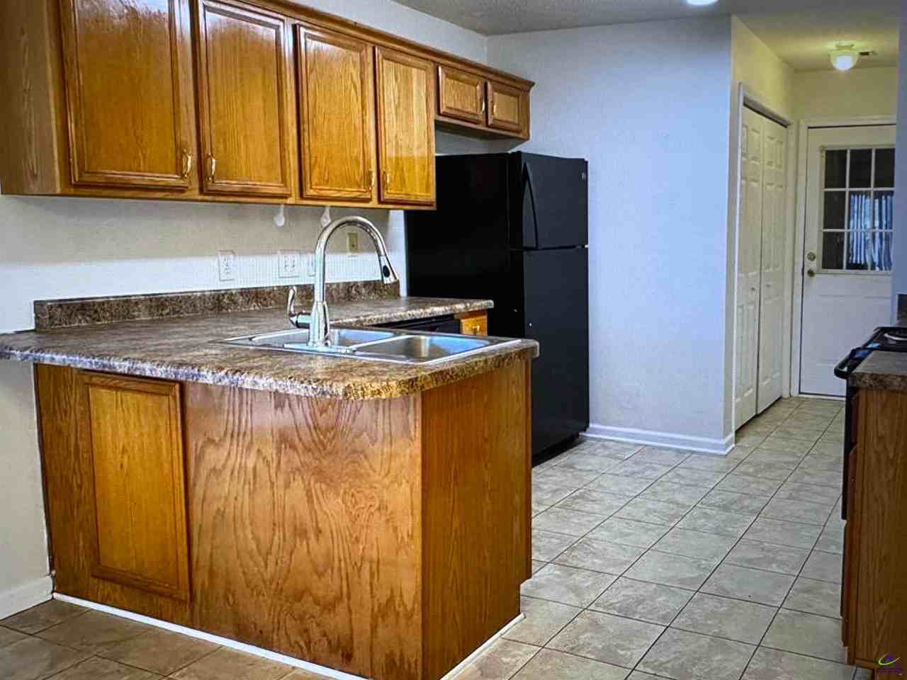 103 Prower Pl - Photo 5 of 11