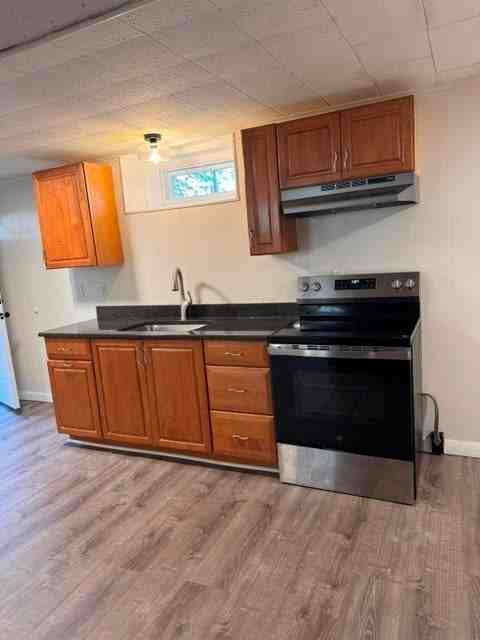380 Liverpool Ave - Photo 2 of 17