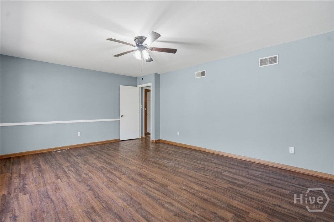 3 Monica Blvd - Photo 5 of 35
