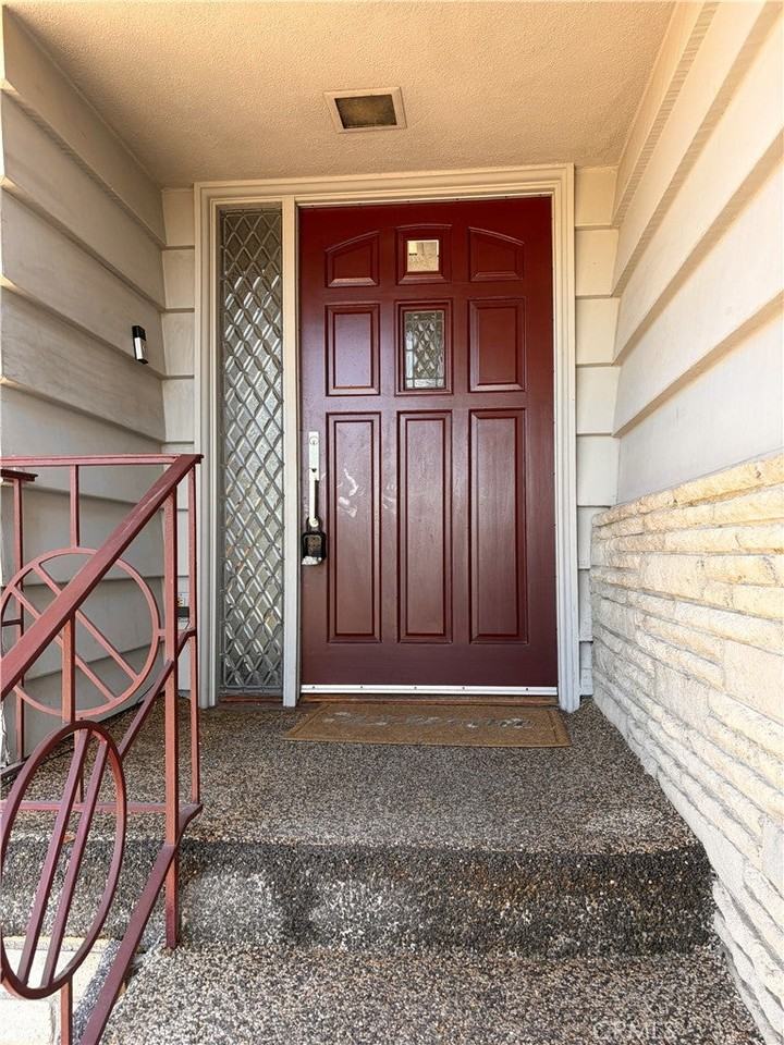 17 Andrea Ln - Photo 2 of 25