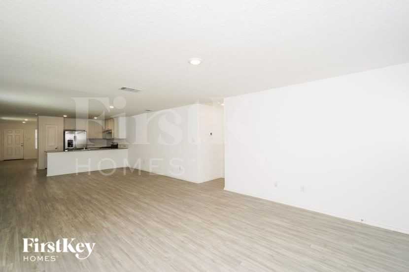 2418 Double Oak Dr - Photo 3 of 19
