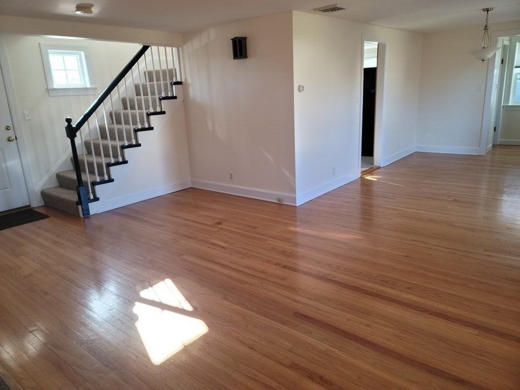 159 Cross St - Photo 3 of 19