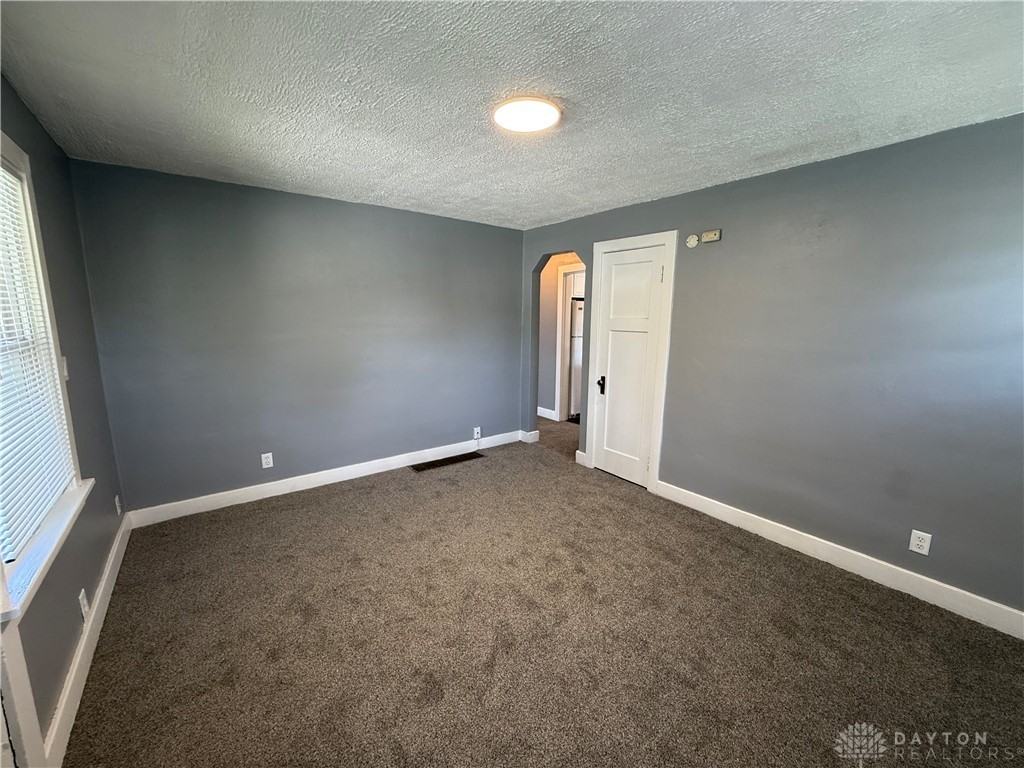 2406 Glenarm Ave - Photo 4 of 17