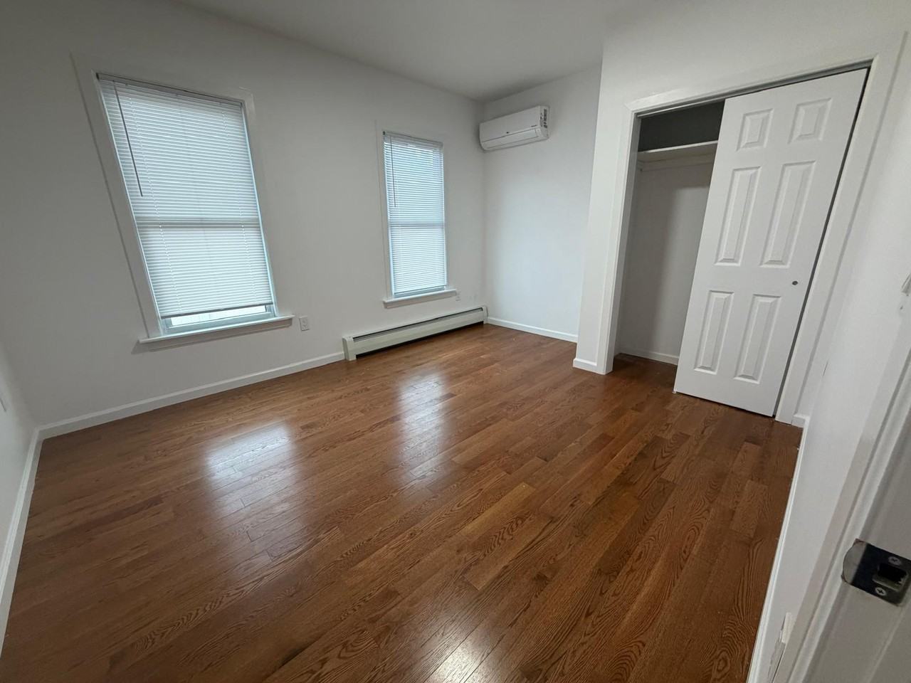 49 Mercer St - Photo 6 of 11