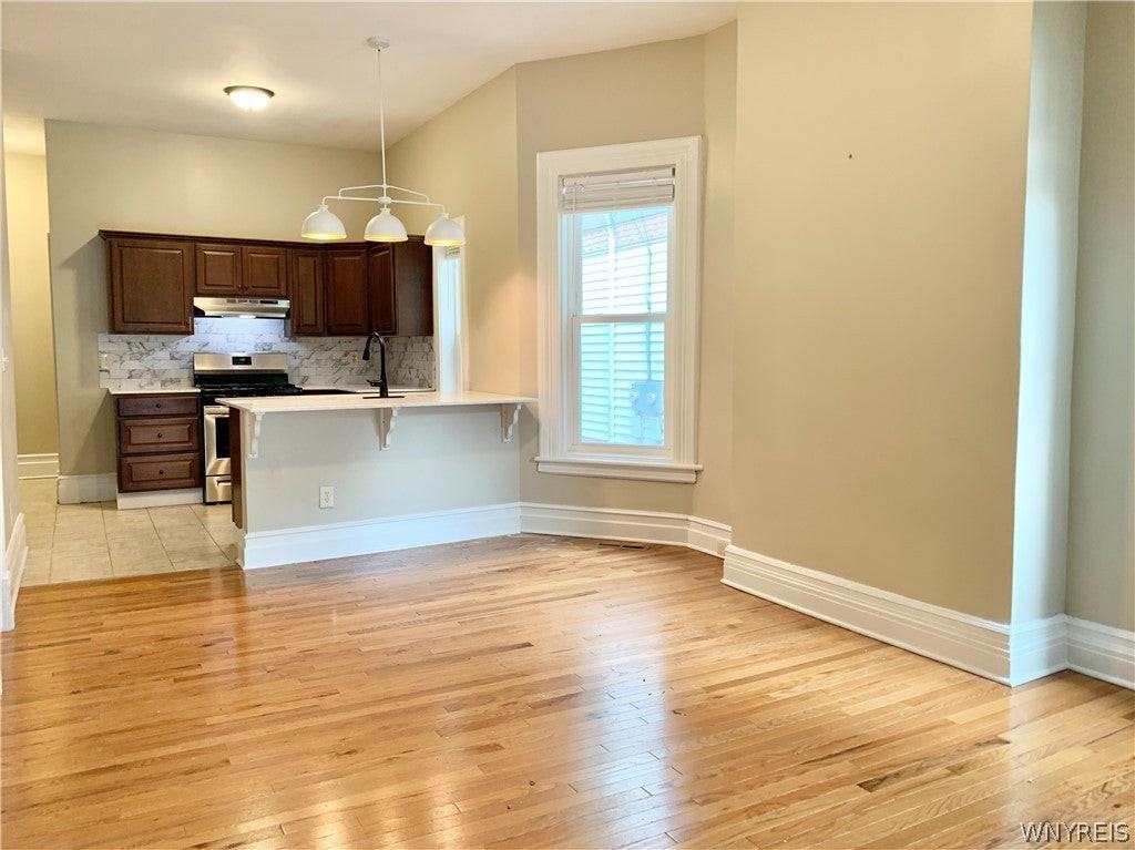 514 Massachusetts Ave - Photo 7 of 16