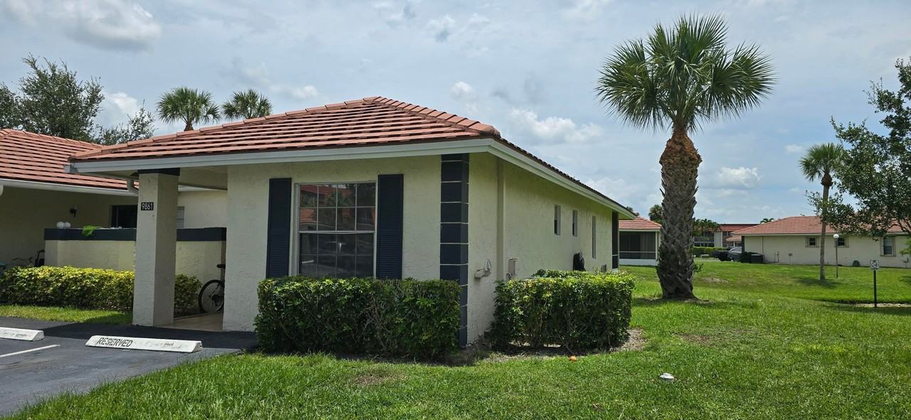 9861 Three Lakes Cir - Photo 2 of 26