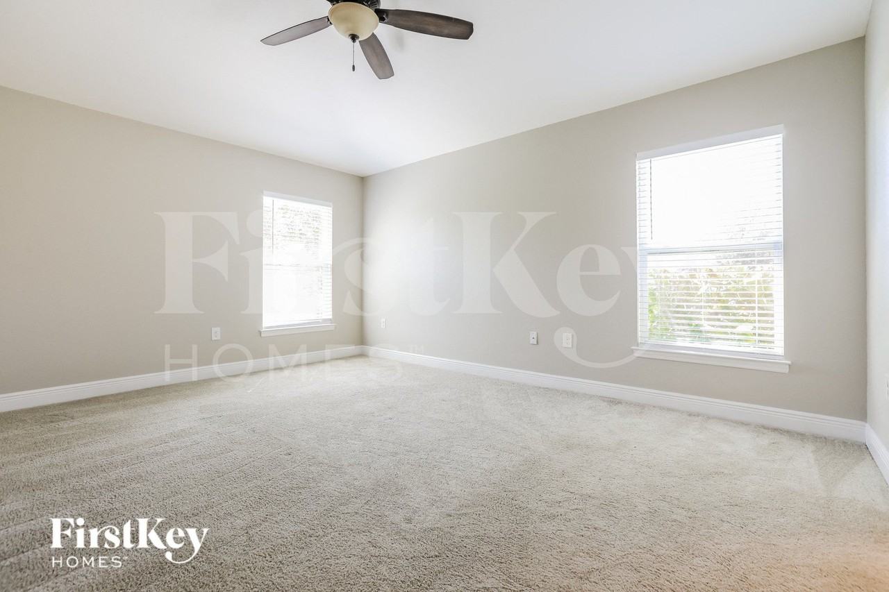 446 Xingu Ct - Photo 6 of 17
