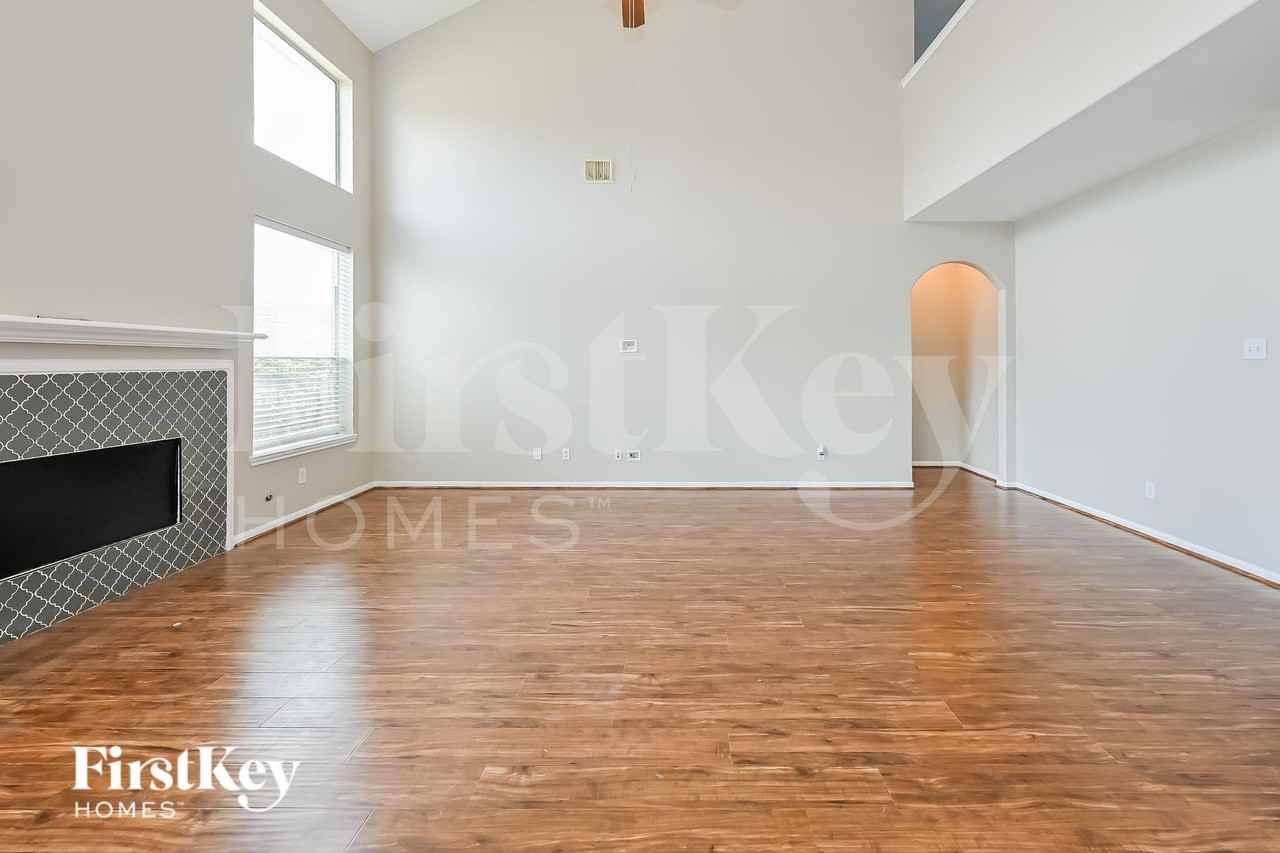 17811 Placid Oak Ct - Photo 3 of 16